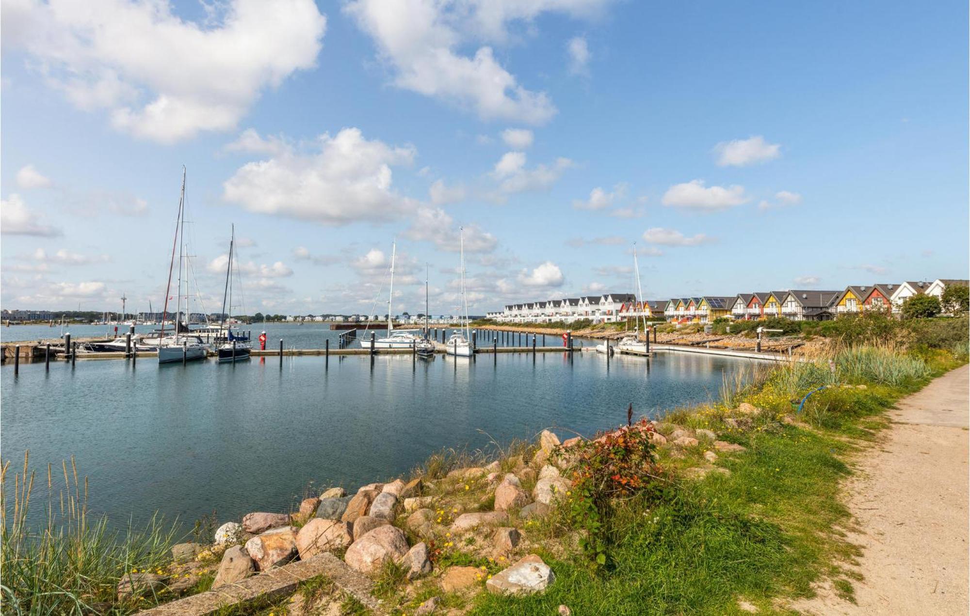 Stunning Home In Ostseeresort Olpenitz With Sauna Exteriör bild